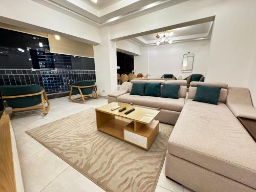 Garden City Apartment | شقة فندقية فيو النيل في الزمالك رقم هاتف صفر صفر اتنين صفر واحد واحد صفر اتنين اربعه ثلاثه صفر 222