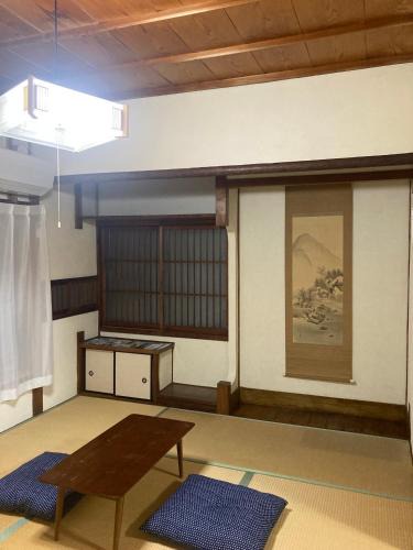 Tanabe Hotel | お宿とごはん百々