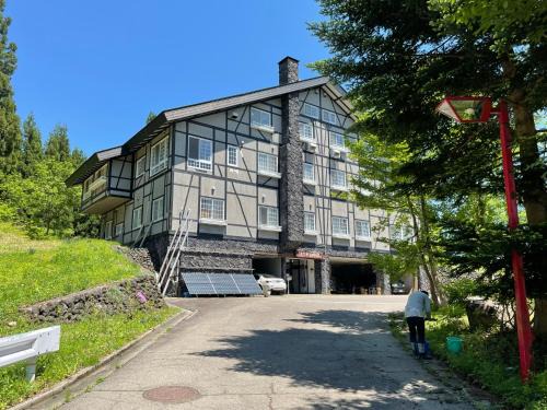 Minamiuonuma Hotel | こぐりやま山荘