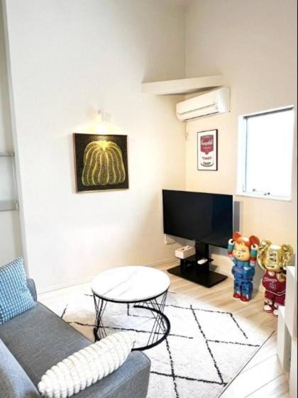 Higashi Apartment | アートハウス