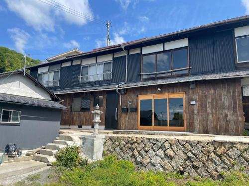 Onomichi Apartment | イヤシロチomoya