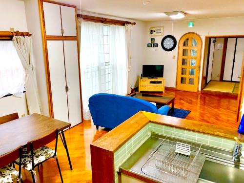 Amami Apartment | ゲストハウス奄美ルリカケス