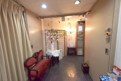 Kita Hotel | ホテル4Fマカロニ