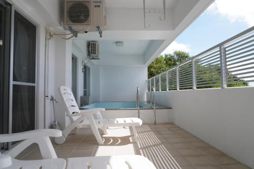 Okinawa Apartment | ホワイトヒルズ