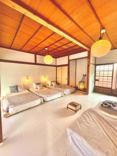 Shimoda House | 三丁庵ゲストハウス 水質AAビーチまで徒歩15分ペリーロードまで徒歩5分最高なロケーション 下田を遊び尽くせるゲストハウス 無料駐車場もありますJapanese old style guest house that 2 minutes walk to Perry Road 15ninutes walk to Nabeta beach