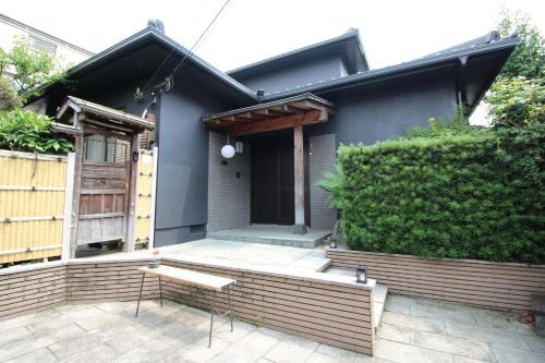 Morooka Apartment | 三箱院