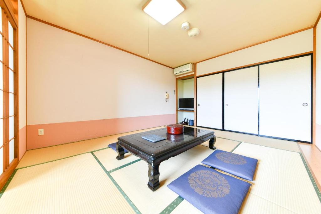 Iwata Hotel | 丸源旅館 無料朝食 全館wifi 準天然温泉