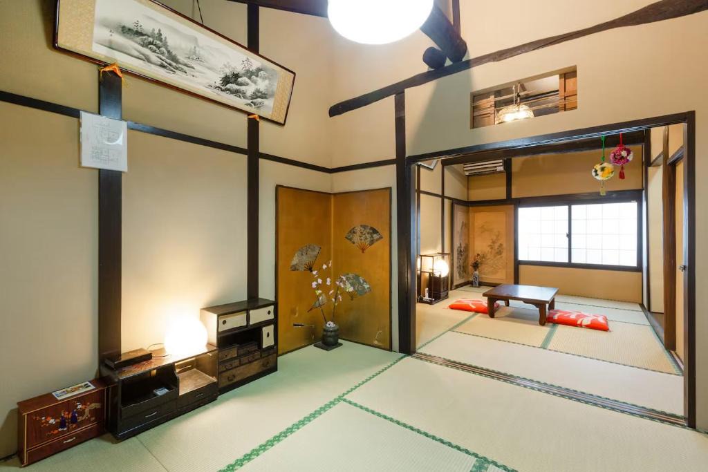 Nakagyo Ward House | 京町家 椿庵 京都 Tsubaki Ann Kyoto