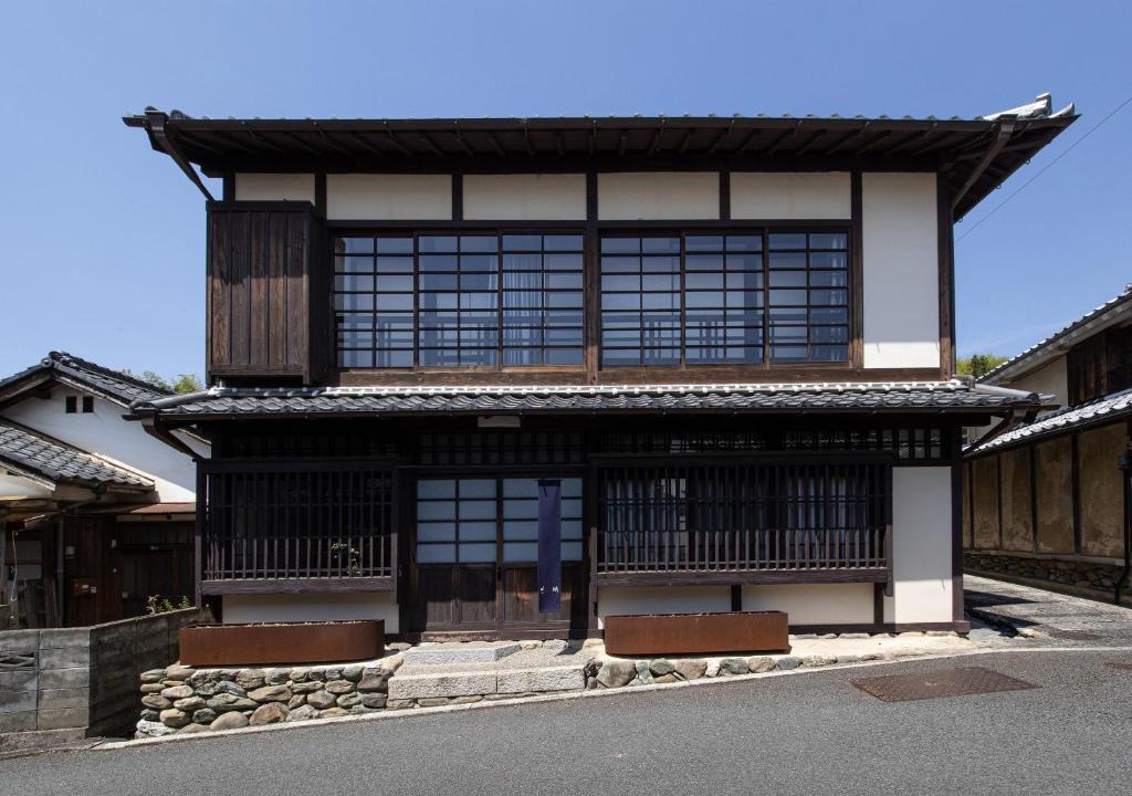 Uchiko Hotel | 内子の宿 織