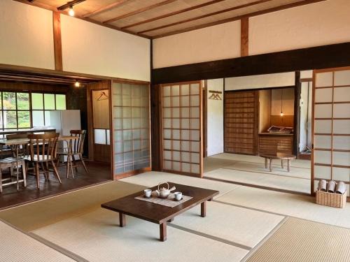 Kitsuki House | 古民家ステイshinonome inn