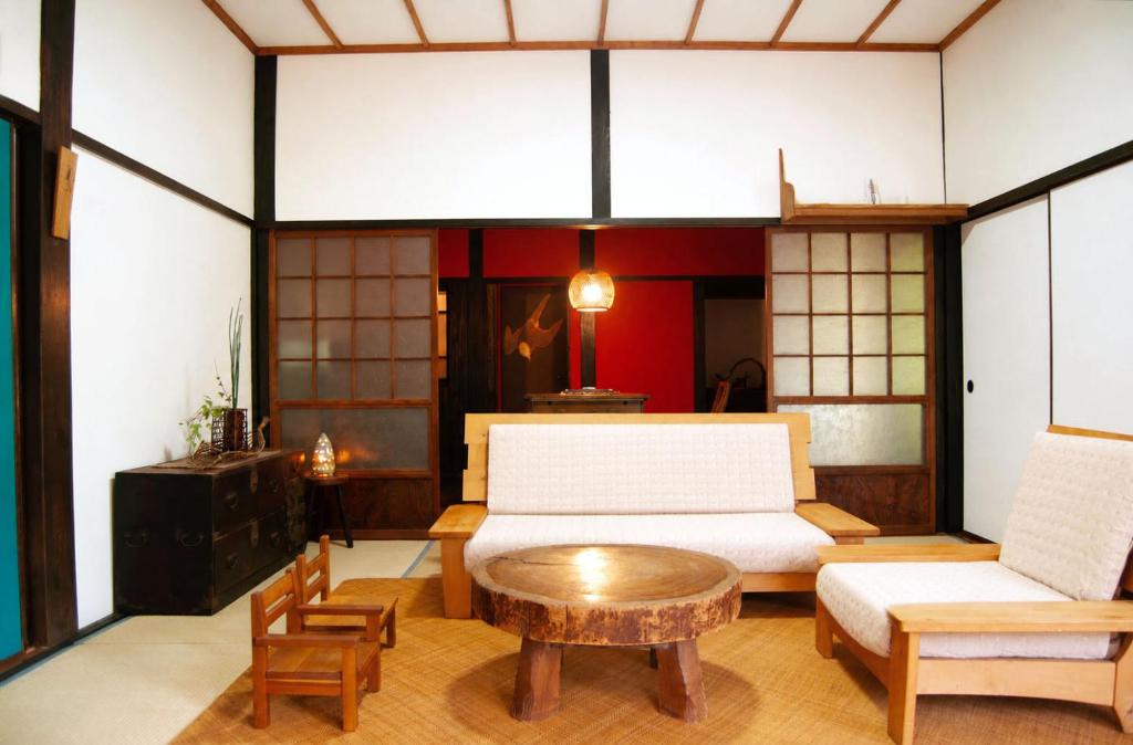 Nakabaru House | 古民家体験 貸別荘 vacation rental 星園-hoshiniwa-