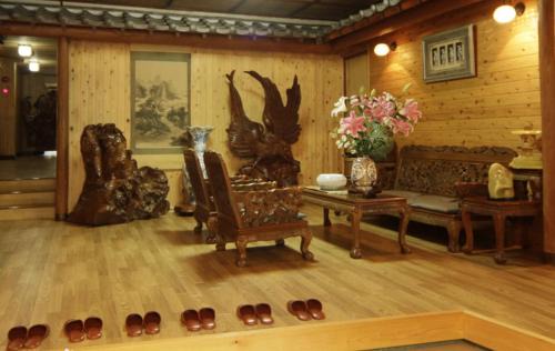 Kikuchi Hotel | 城山荘