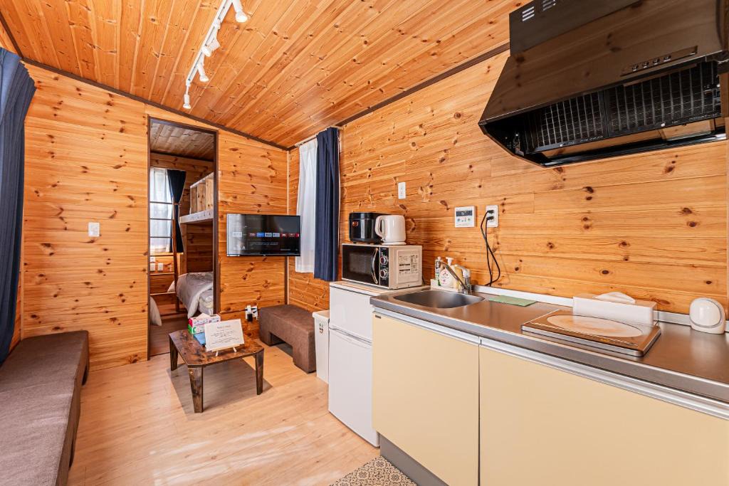 Narusawa Apartment | 富士山下Trailer House-B