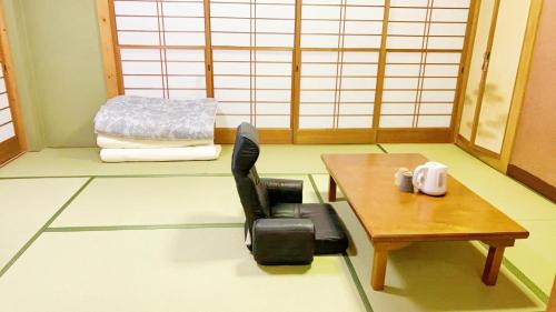 Fujiyoshida Apartment | 富士見旅館101