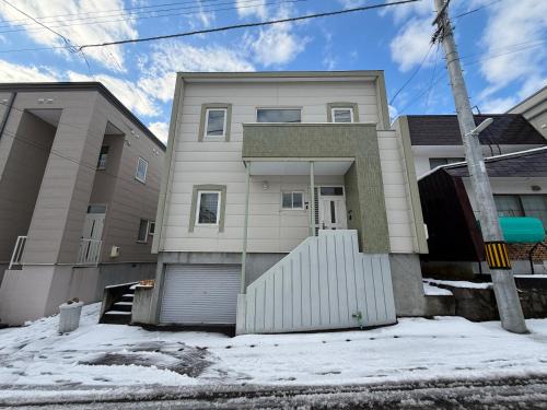 Otaru House | 小樽の温もり一棟貸し