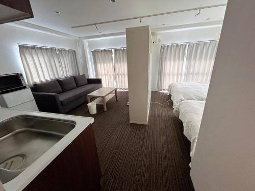 Warabi Apartment | 山中ビル3Fーワンフロア貸切48平方メートルone floor private room