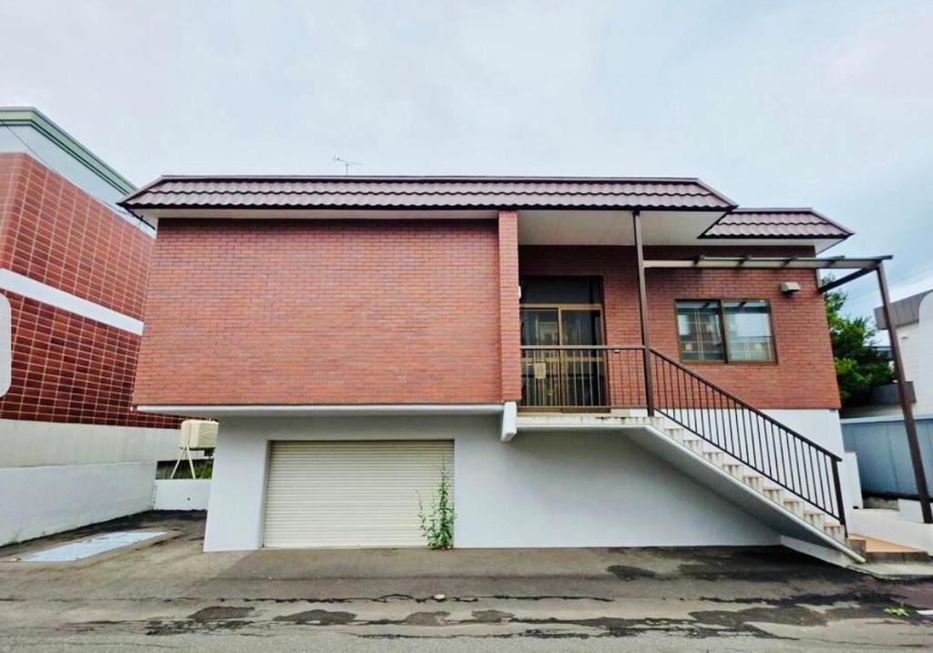 Minami Apartment | 川沿の一軒屋Akari スキー場近くガレージ付き