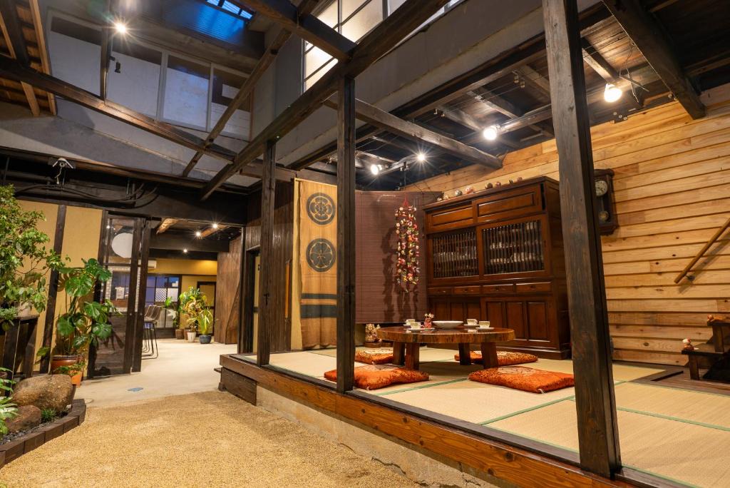 Onomichi Villa | 広島県尾道市中心部平地 瀬戸内 しまなみ海道拠点 尾道駅徒歩15分 Onomichi Tsubamedo 1日一組限定 一棟内2階貸切旅館 尾道つばめ堂