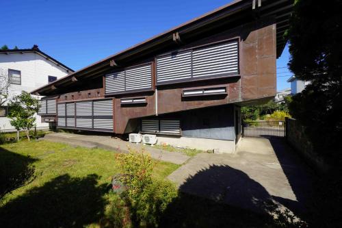 Joetsu Apartment | 建築家渡邊洋治設計 斜めの家 The Diagonal House