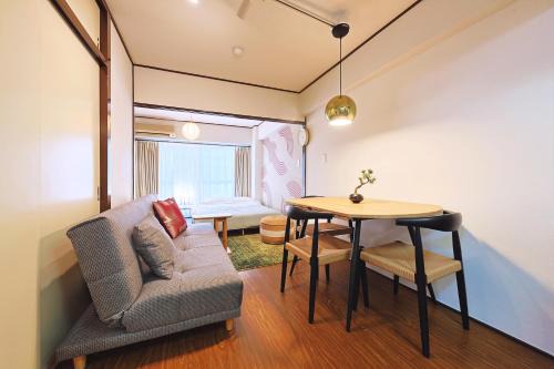 Ebisu Apartment | 恵比寿駅から徒歩1分 渋谷3分 新宿10分 30m2でゆったり 最高の立地 302号室