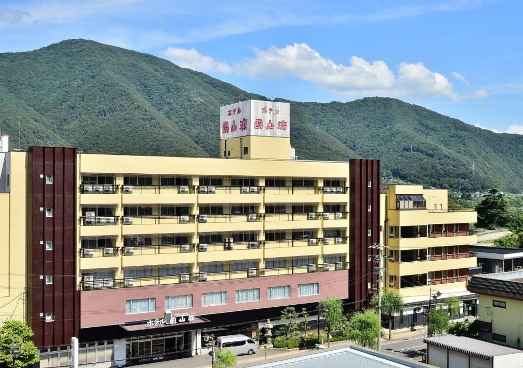Togura Kamiyamada Onsen Hotel | 戸倉上山田温泉ホテル圓山荘