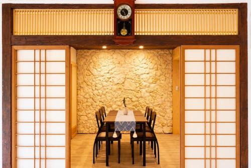 Ishigaki Villa | 星空保護区の古民家 石垣島平久保 天の川とテラス サンセットビーチ徒歩1分