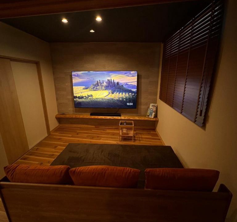 Obama Apartment | 暮らすように泊まる 町家の一棟貸し宿 縁 ENISHI ENISHI Private Machiya Rental to Live Like a Local