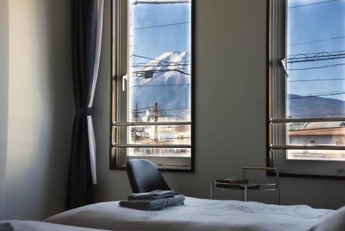 Shimo-yoshida Apartment | 月江寺駅徒歩3分 リノベーション 空