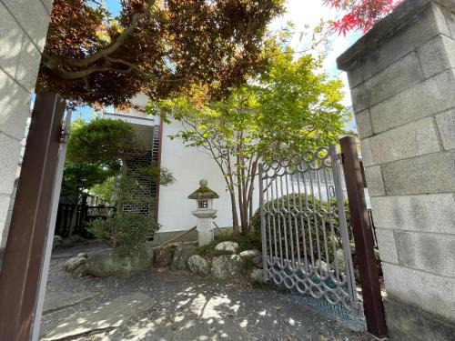 Oyama Hostel | 木の家ゲストハウス小山西口館