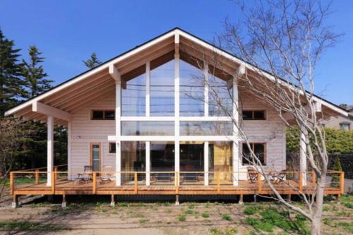 Kitasaku-gun Villa | 浅間山を眺めるフインランドログハウス ポーラーハウス軽井沢