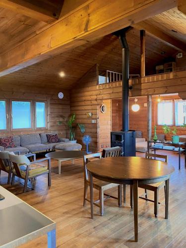 Awaji House | 海を眺めるログハウス カマカーマAwaji
