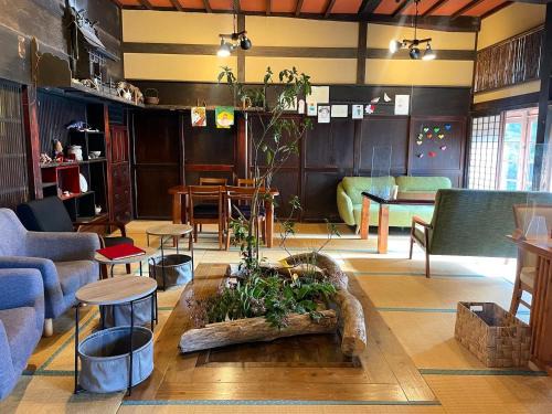 Iwaki House | 築150年の古民家ゲストハウスひとたび