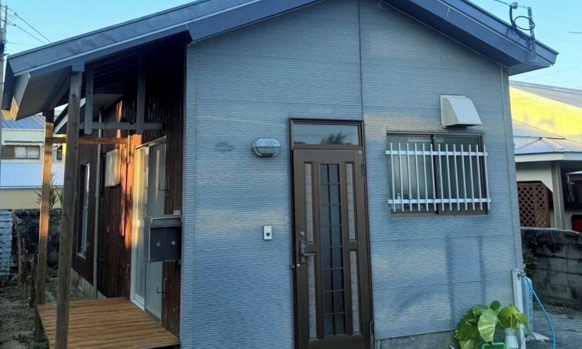 Kikai Island House | 赤連バナナハウス〜中心部で圧倒的便利！〜