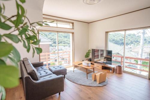Hayama Apartment | 逗子海岸近くの広さ104平米の一棟貸しNetflixあり