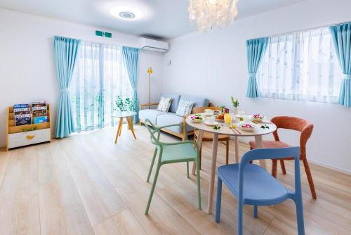 Okinawa Apartment | 那覇空港から15分DMM水族館とイーアス豊崎近く最大10名oKの南部リゾート宿OKS inn