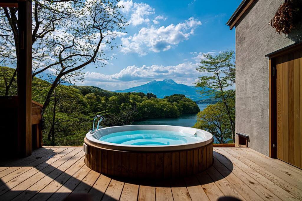 Shinano Villa | 野尻湖の絶景を楽しむ、貸切サウナ付き一軒家 Anoie（あの家）