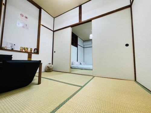 Higashinari Villa | 難波心斎橋10minutes民宿2号室