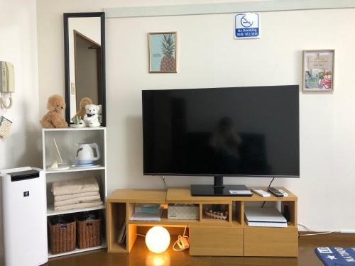 Hakata-ku Apartment | 駅南うちやまビルNi