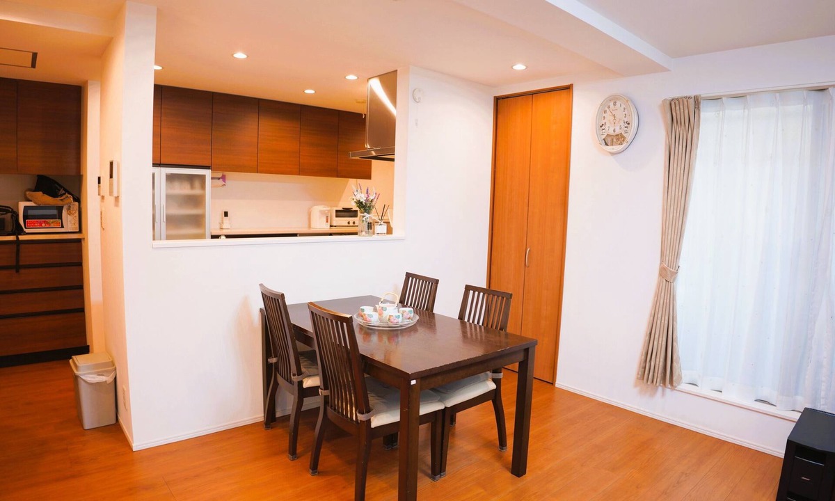 Ikebukuro House | [ 106 ㎡ Detached house completely rented out ] Tokyo Ikebukuro 4LDK (2 toilets + 2 bathrooms) 7 minutes walk from Ikebukuro Station C1 Exit