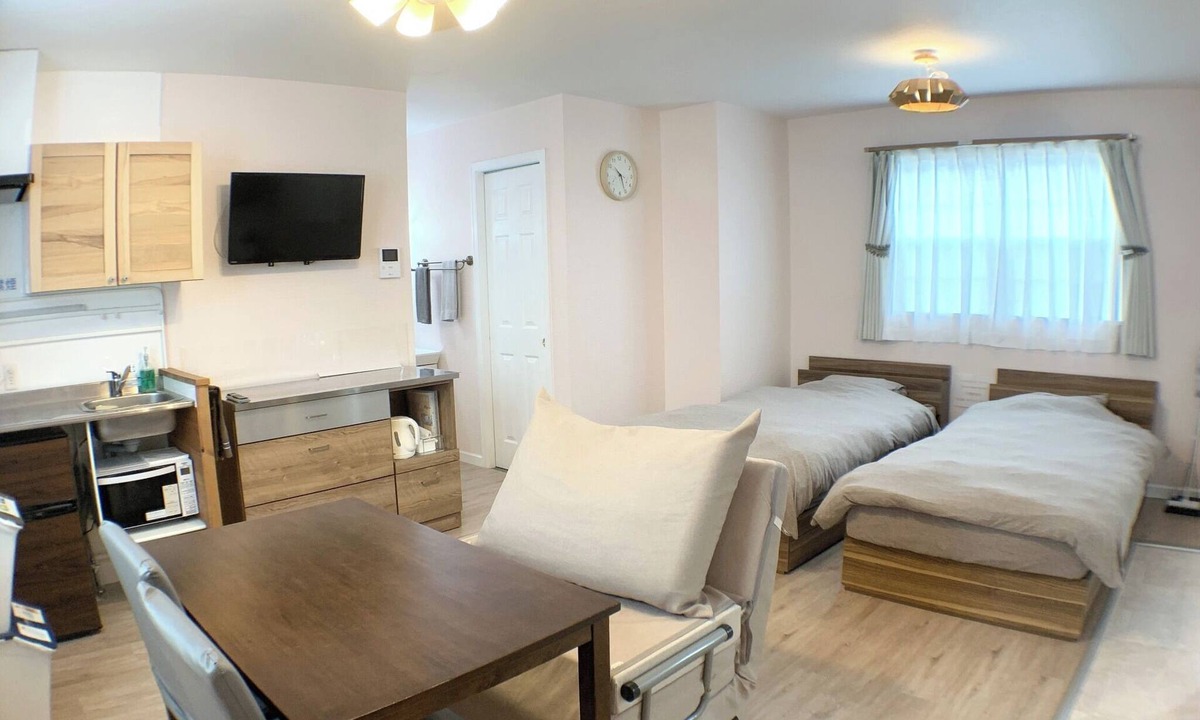 Izumisano Apartment | 14 mins from Kansai AirportFree parkingSelf checkinKitchen included 2nd floor /Izumisano Ōsaka