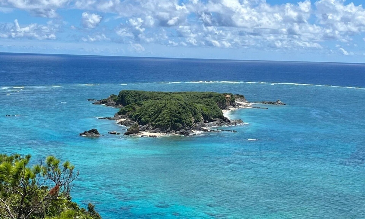 Ada House | 2storey accommodation with plenty of sunlight Wi/Kunigami-gun Okinawa