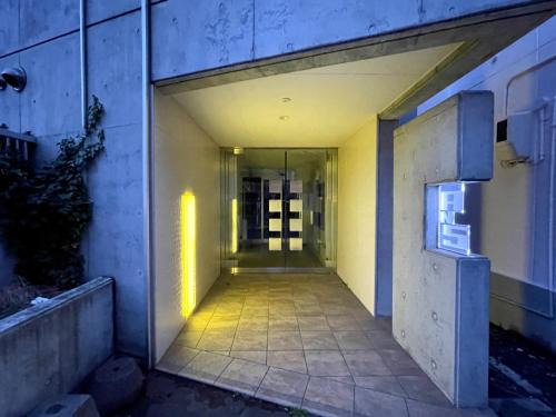Chuo-ku Apartment | 3-5札幌駅から徒歩10分の広々38平米のデザインアパートメントのエアコン洗面台完備