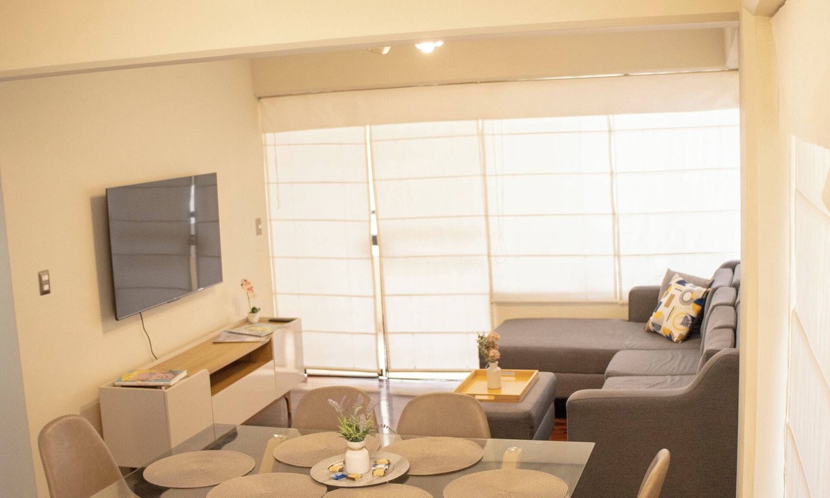 Chacarilla-Santa Cruz Apartment | 3-bedroom apartment in marvelous Miraflores with WiFi