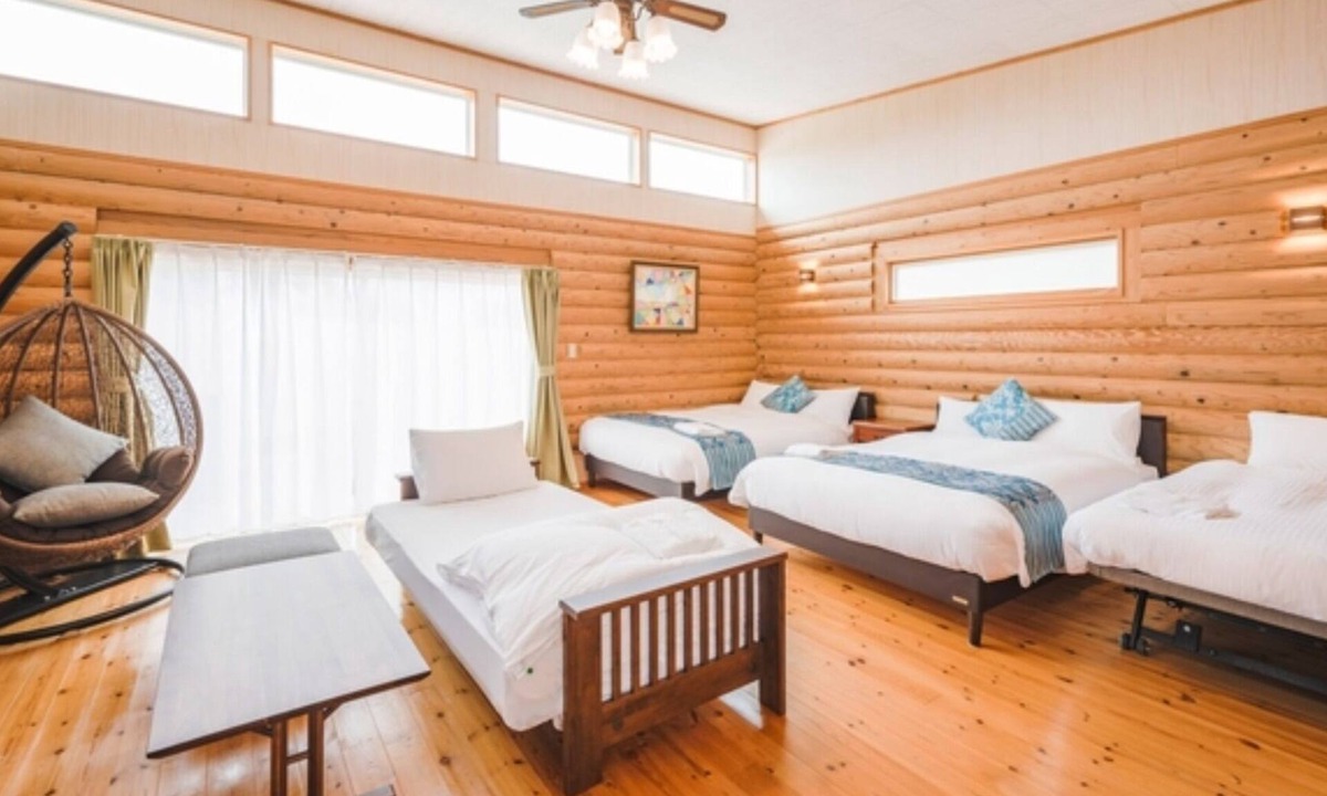 Miyakojima House | 3 nights Log house with outdoor jacuzzi 4 beds/Miyakojima Okinawa