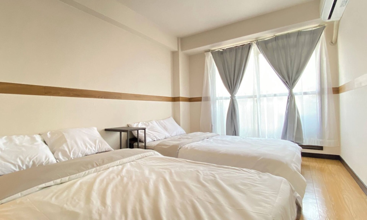 Shinsekai Apartment | 3 Units Same Floor, 30sec Tsutenkaku/1 stop Namba6