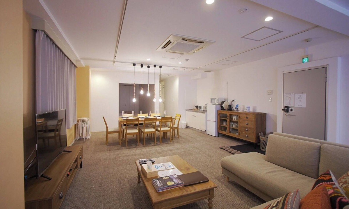 Kita Apartment | 401 Osakas largest private room 120 square met/Osaka Ōsaka