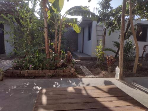 Vista Alegre House | 420 Airport Route's Backpackers