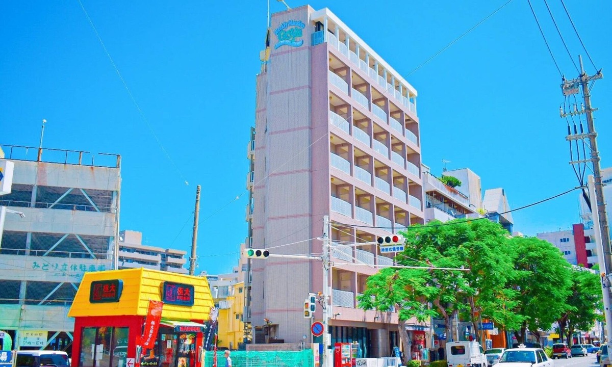 Makishi Apartment | 5-minute walk from Kokusai-dori Avenue! Within 5 minutes walk from Yui Rail station! It is a weekly/monthly hotel located in the central area of Naha City.