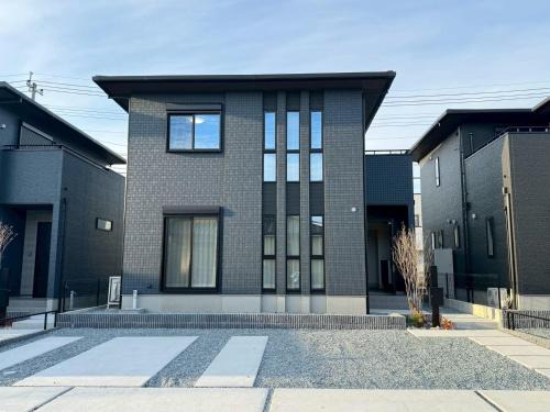Koshi Villa | Akikawa Koshi 13 新築木造一棟貸切ヴィラ