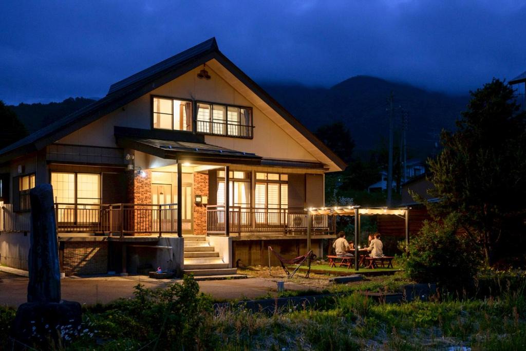 Yamanouchi Apartment | Alpine Cottage RYUO